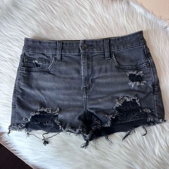 American Eagle Curvy High Rise Shortie Size 6 Jean Shorts